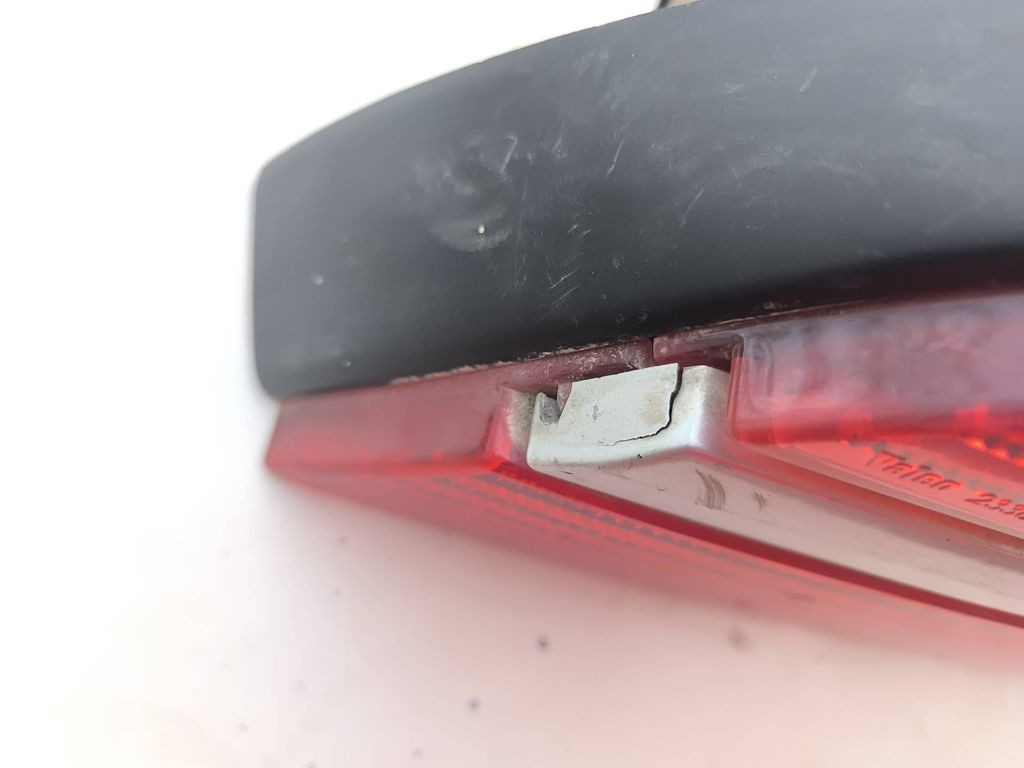 Peugeot 406 2002 rear right tail light lamp 9630364977