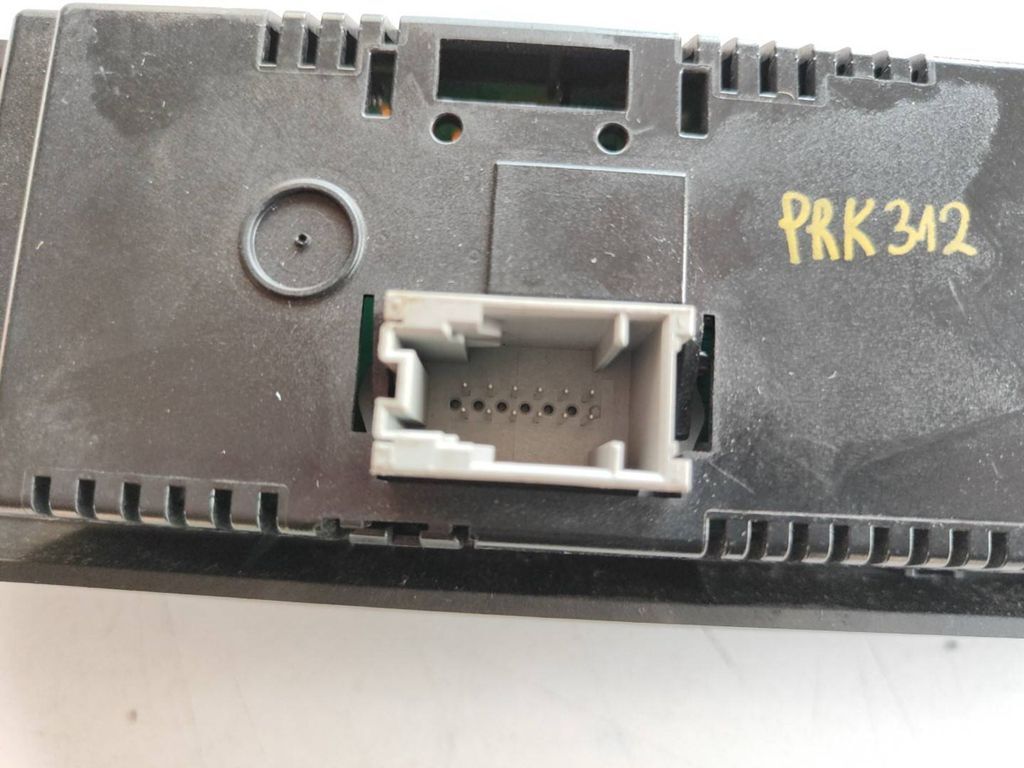 BMW 3 E92 E93 2010 Climate control unit module 9242412