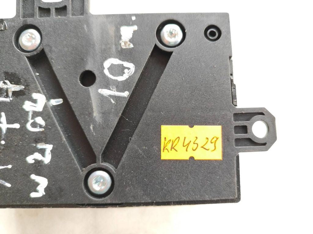 Mercedes-Benz E W212 2011 Fuel injection pump control unit module A2129000306