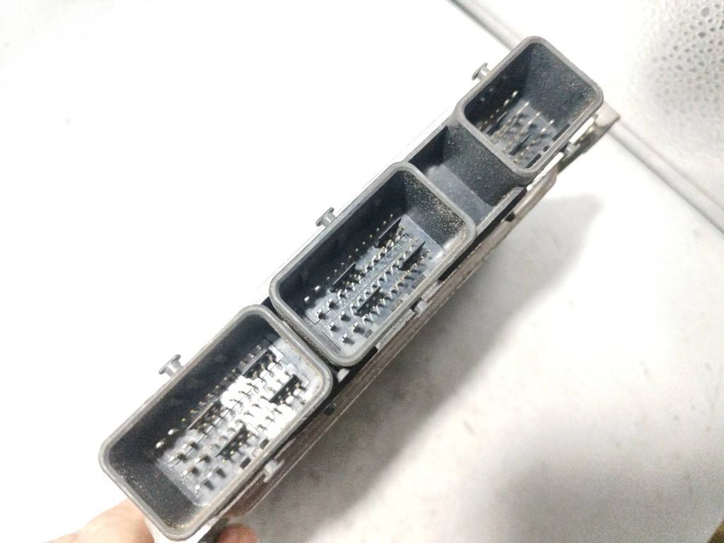 Citroen C5 2.7HDI 2008 Suspension control unit module 9663376780