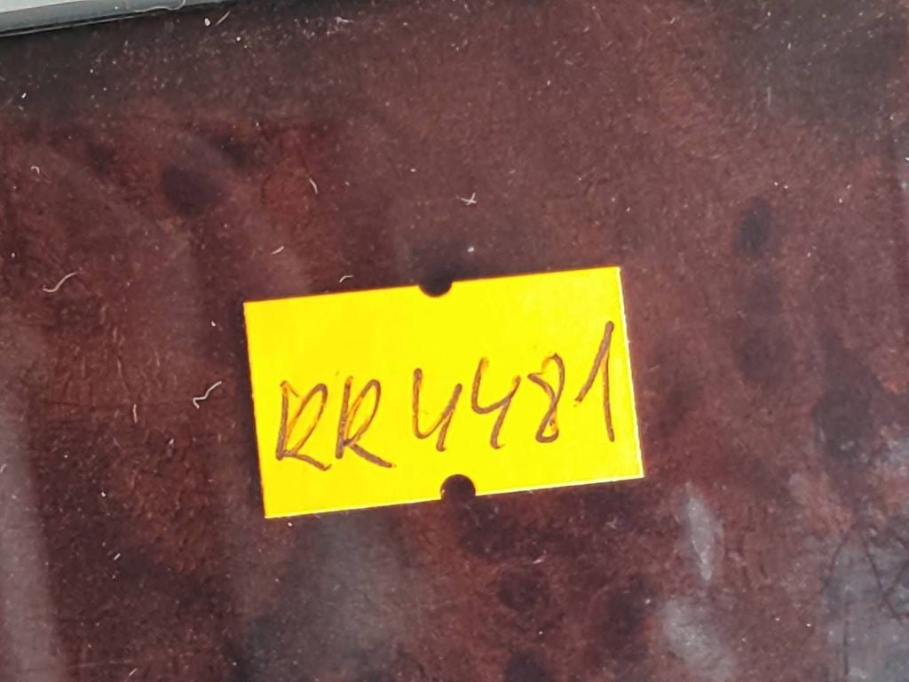 Mercedes-Benz ML W164 2011 ashtray trim A1646801017