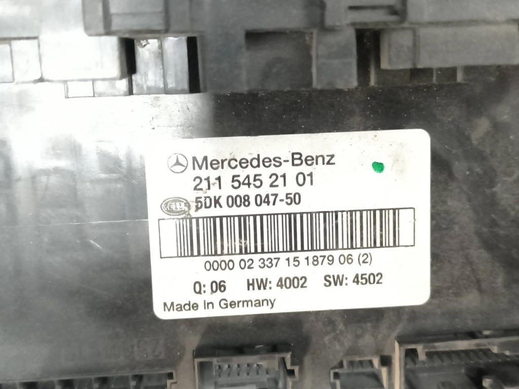 Mercedes-Benz E Class W211 2003 SAM Comfort convenience body module 2115452101