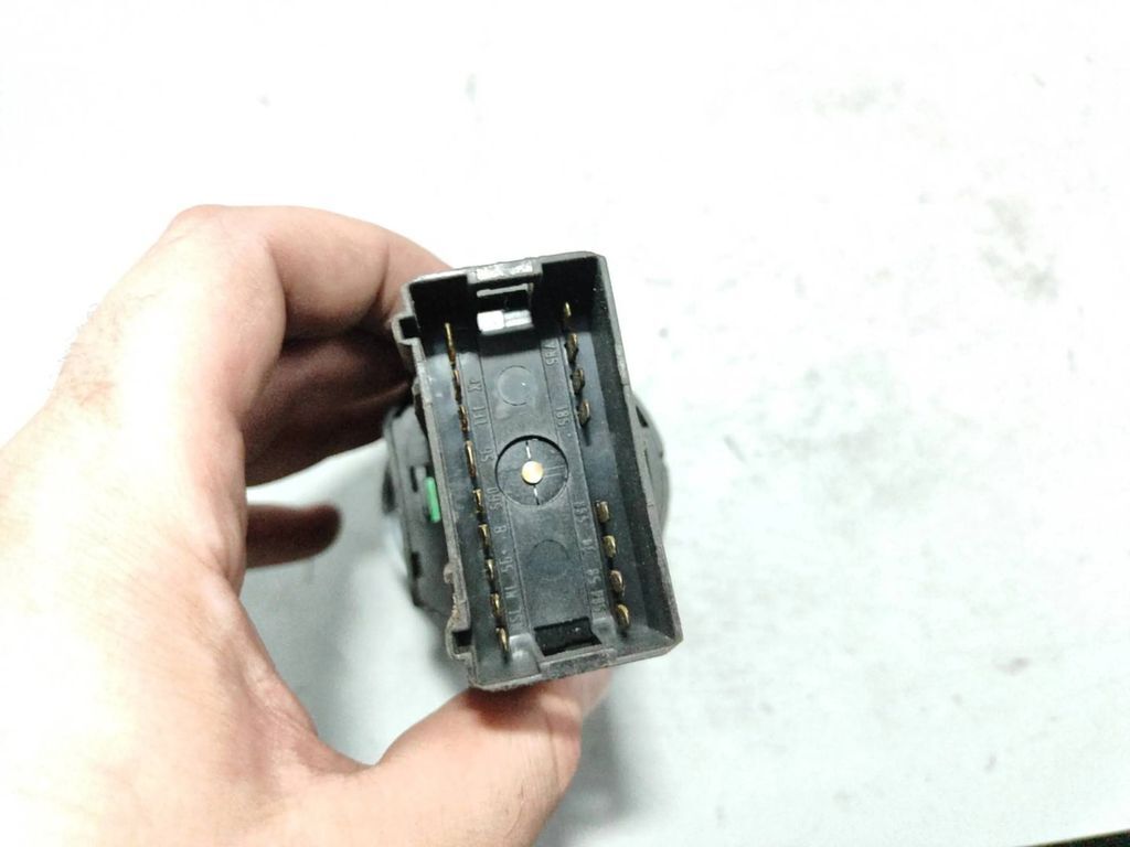 Volkswagen VW PASSAT B5 1997 Light switch button 3B0941531C