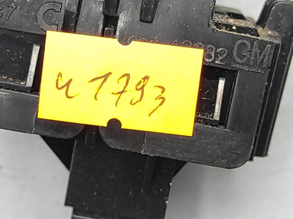 Opel Insignia A 2014 Hand parking brake switch 9060790
