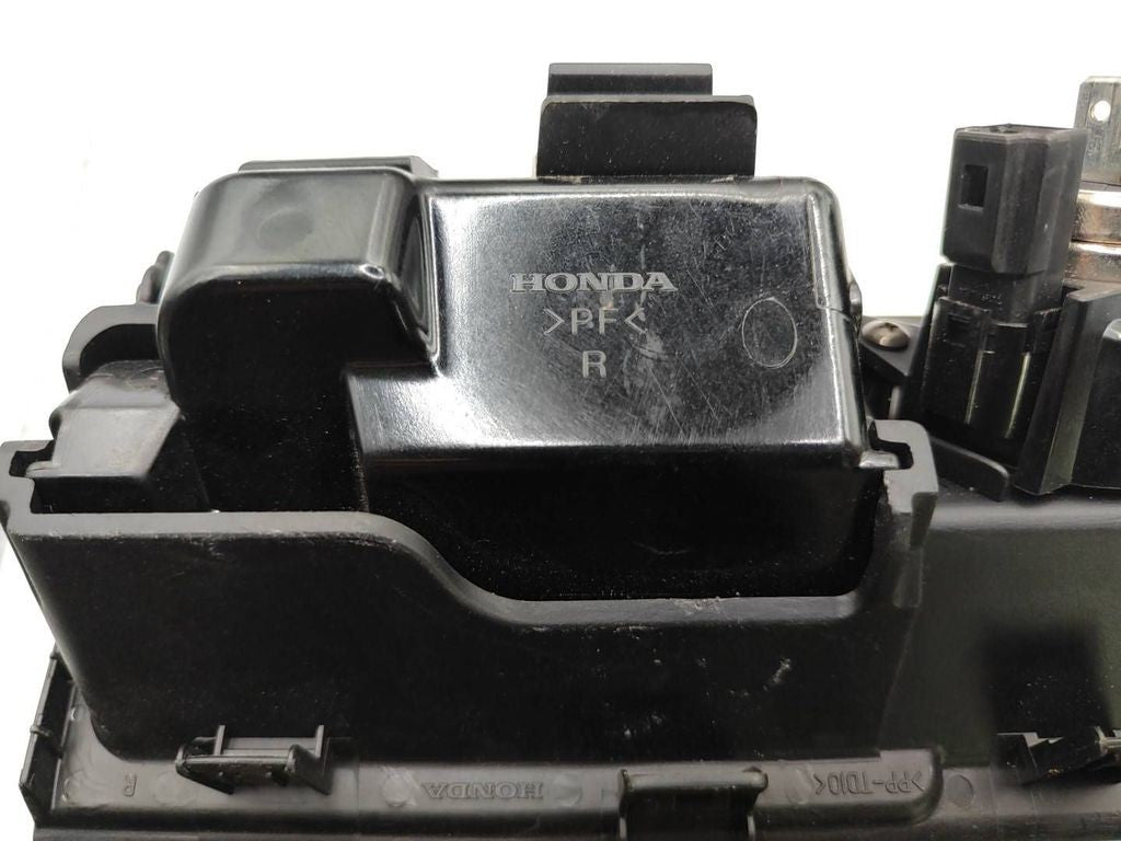Honda Accord 7 2005 Front Dash Panel ashtray insert