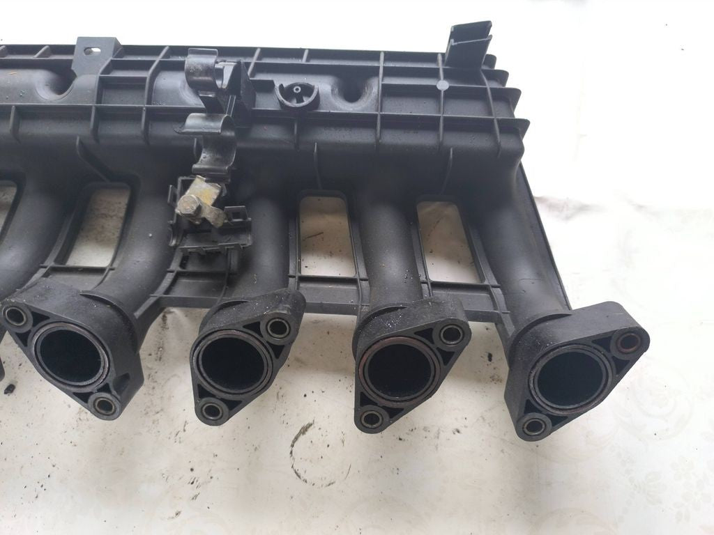 BMW 5 E39 1997 Diesel intake manifold 2246179