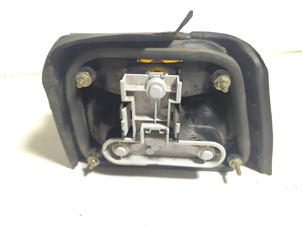 Alfa Romeo 155 1994 rear left tail light lamp 60568443