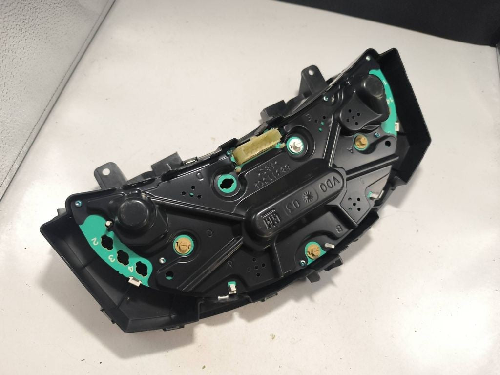 Opel Meriva A 2004 Diesel speedometer instrument cluster 13173381XT