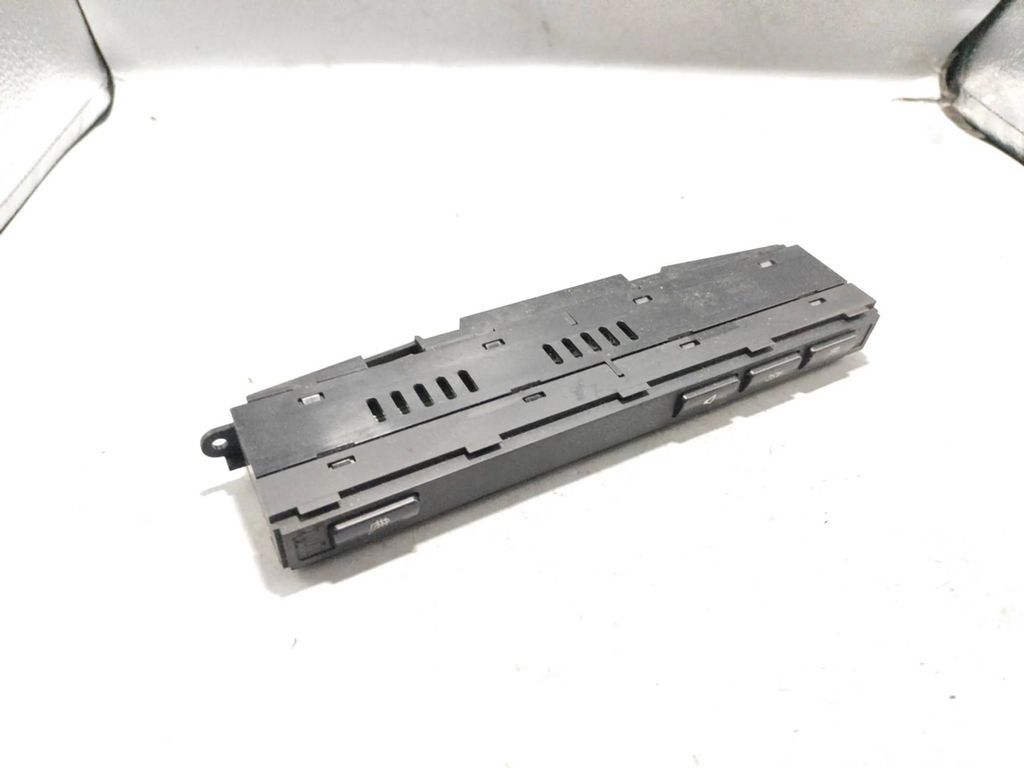 BMW 3 E46 320D 2004 Seat heating switch button 6907707