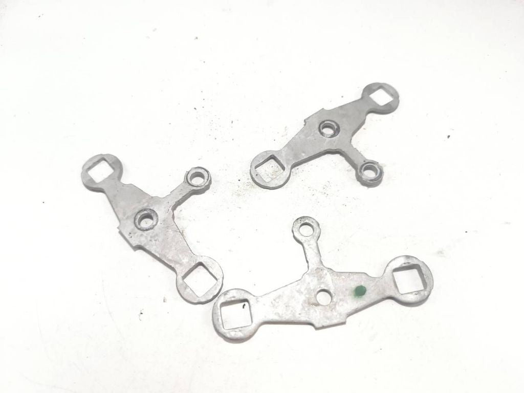 BMW M4 F82 F83 2017 S55 Engine fuel Injector clamp holder