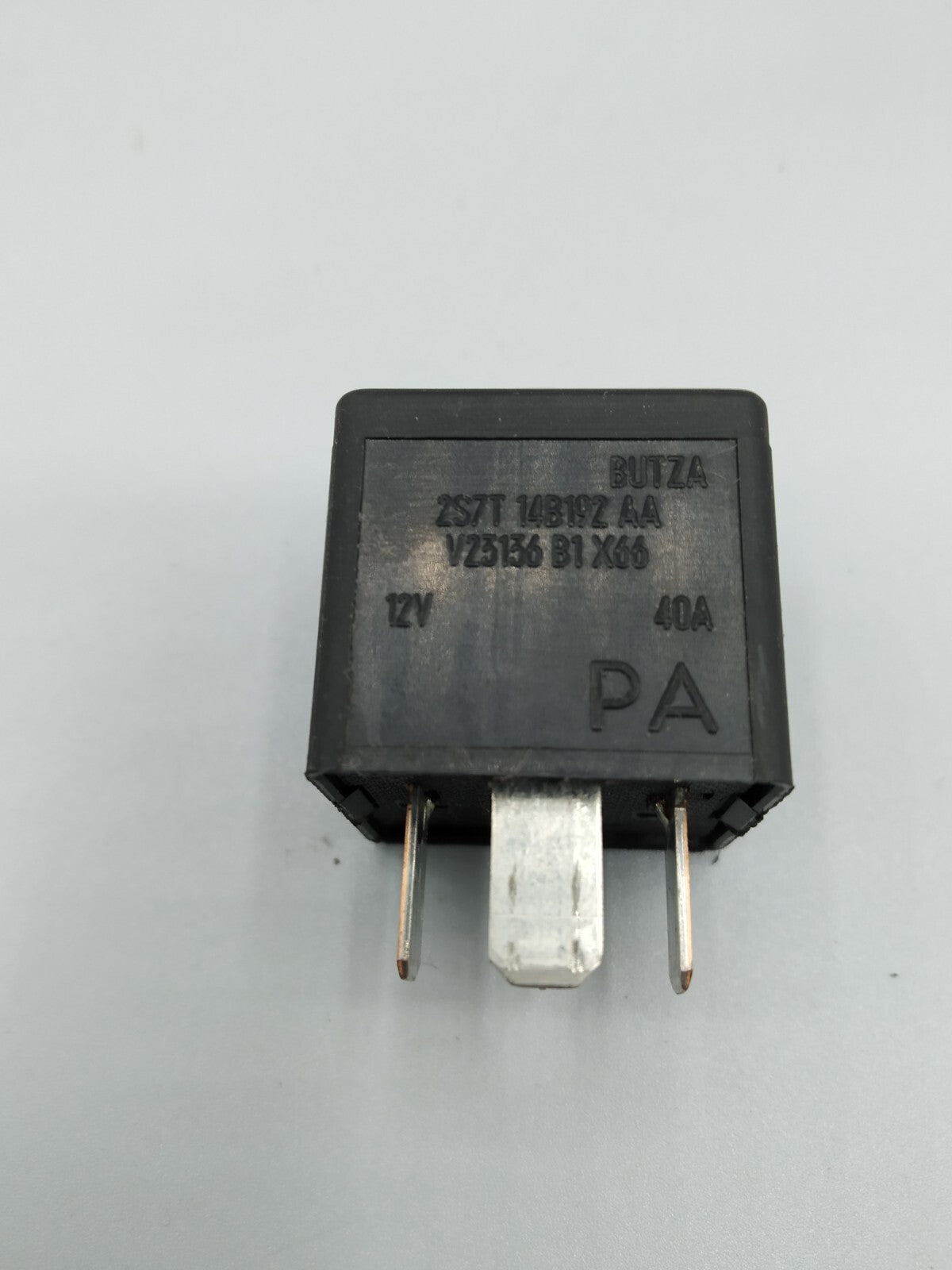 Ford Mondeo MK3 2.5 V6 2003 Relay Control Unit Module 2S7T14B192AA