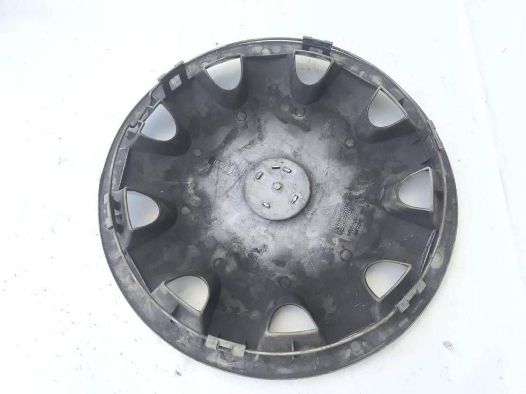 Opel Vectra B 1995 R14 wheel hub cap trim 90468685