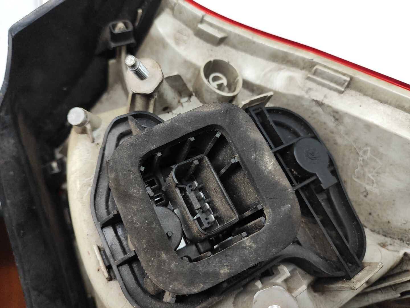 Volkswagen Golf MK5 2005 LHD Rear Left Taillight Light 1K6945095M