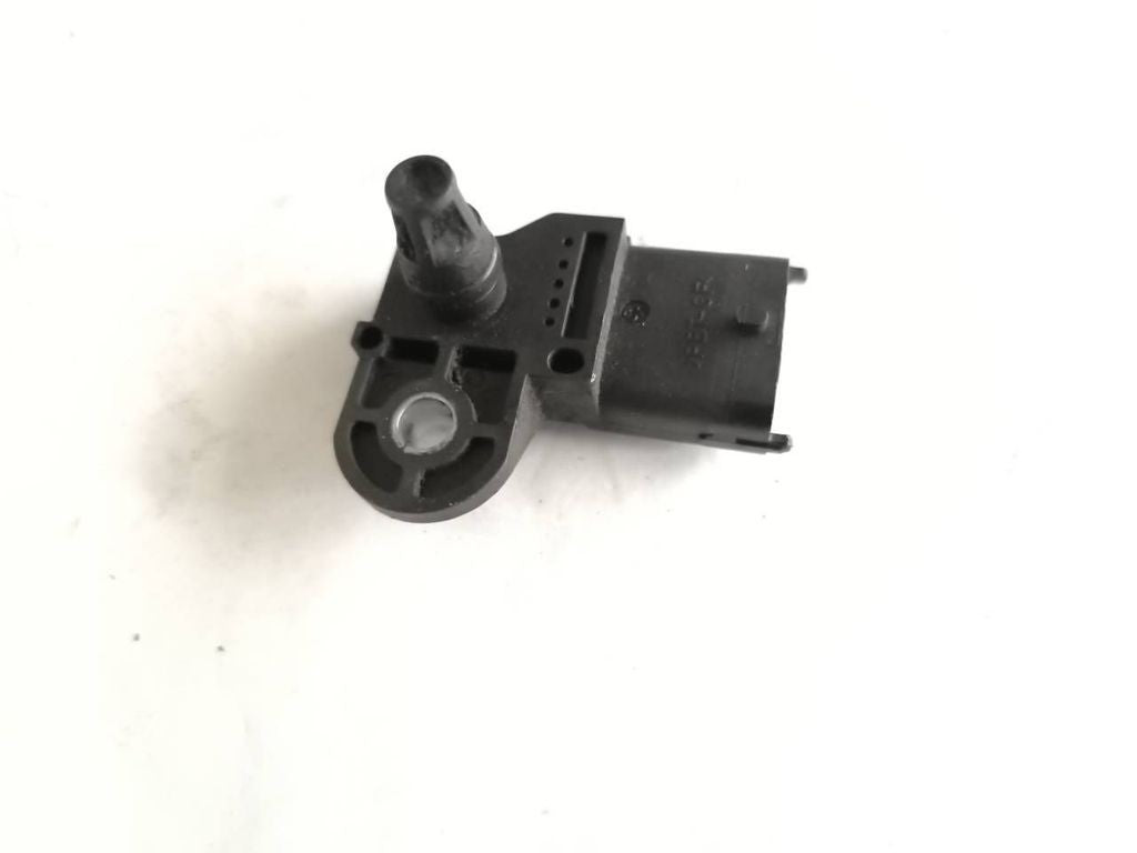 Alfa Romeo 147 1.9JTD 85kW 8V 2005 Engine air pressure sensor 0281002437