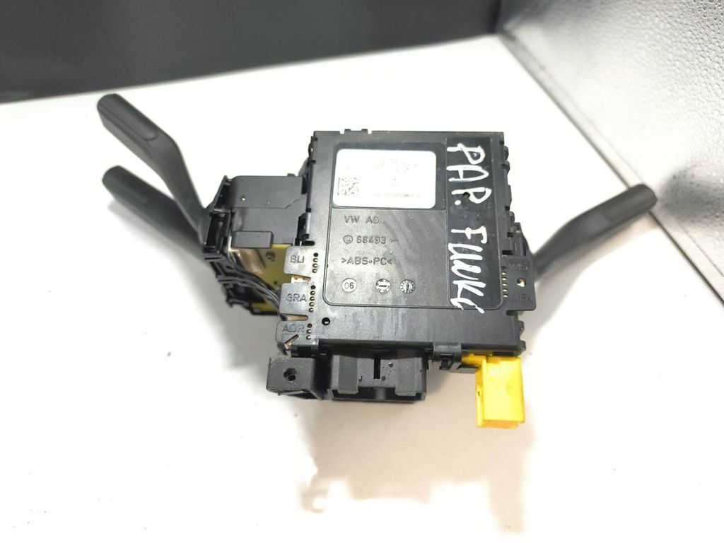 Volkswagen PASSAT B6 2.0 147kW 2006 Wiper turn signal stalk switch 3C9953513B