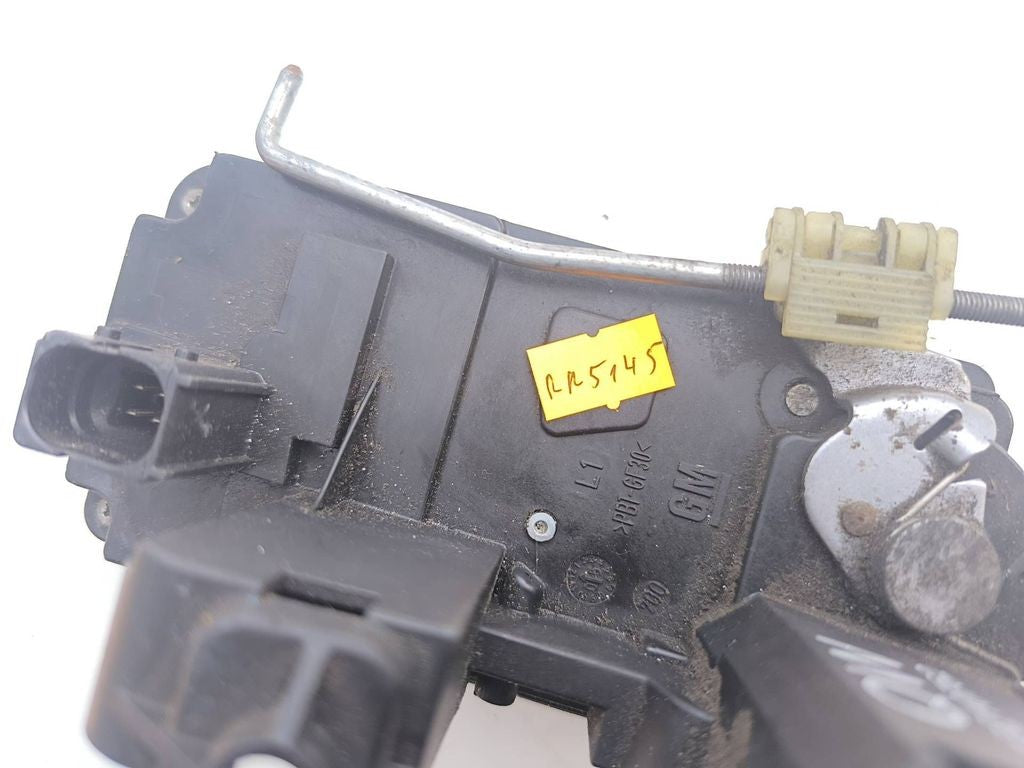 Opel Vectra C 2007 rear left door lock 13210762