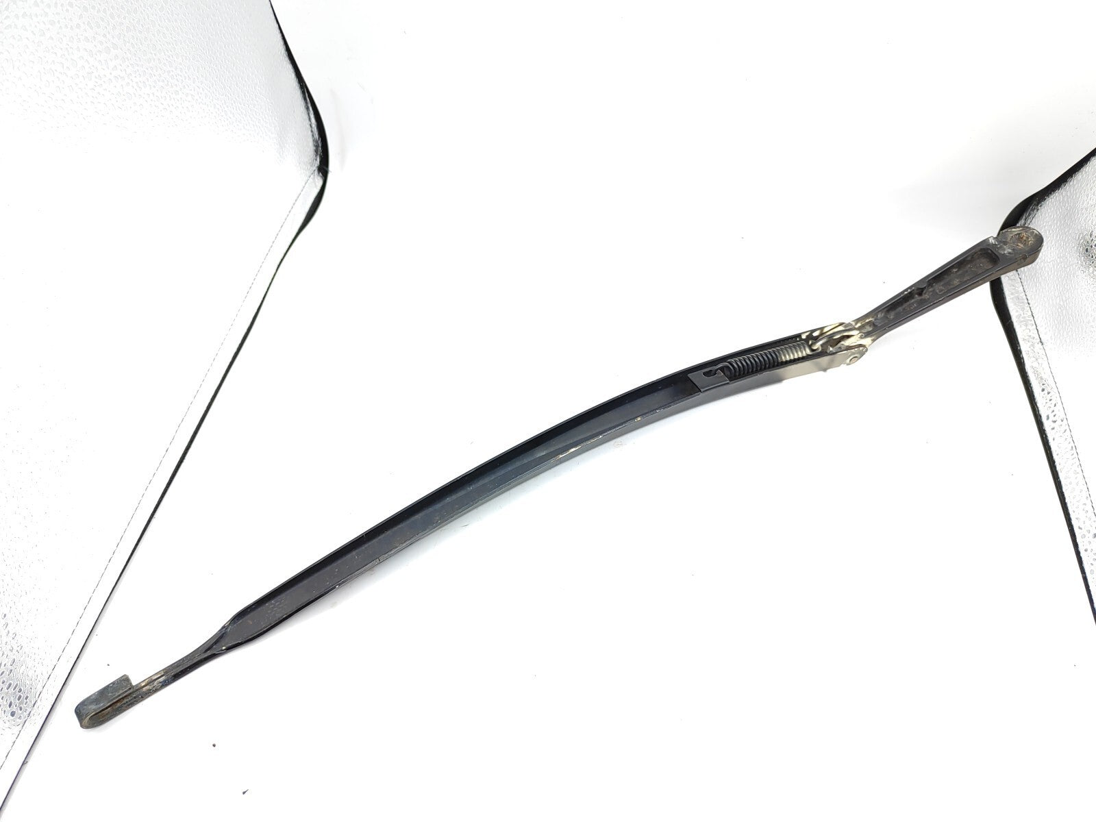 Alfa Romeo GT 2.0JTS 122kW 2005 LHD Front Right Wiper Blade Arm