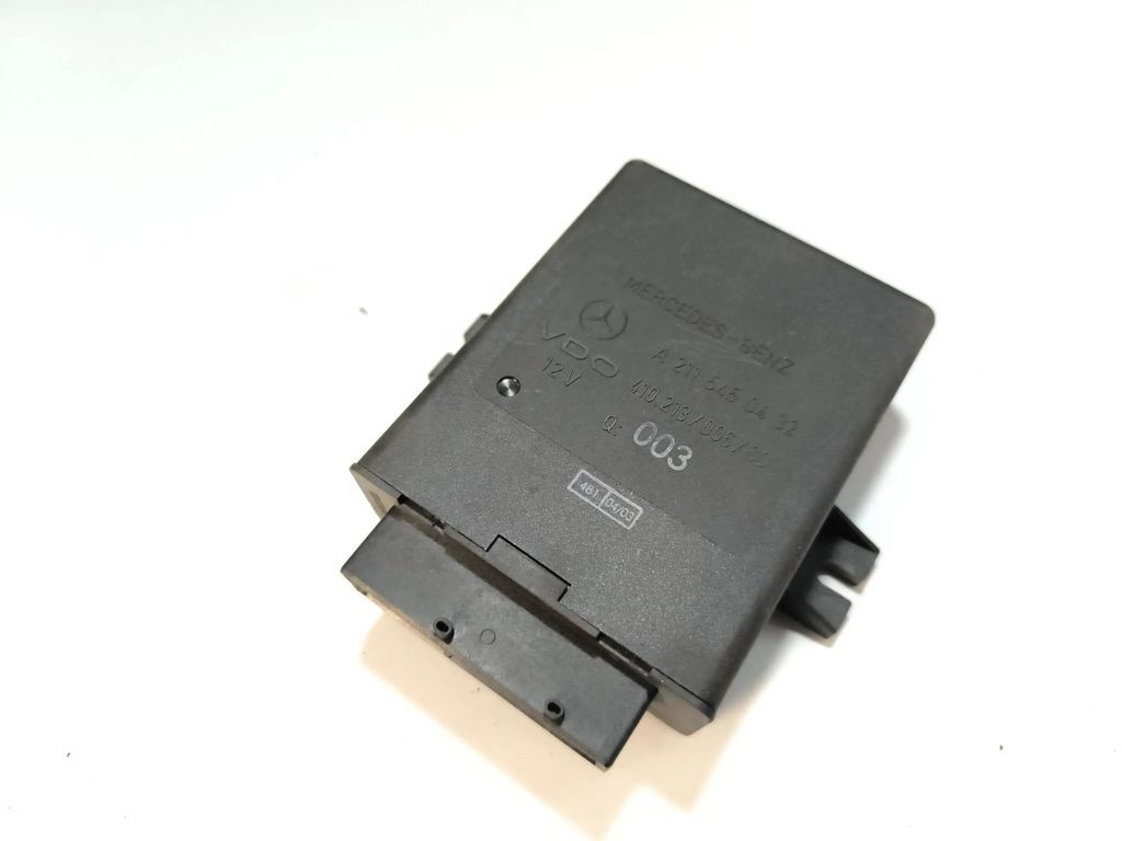 Mercedes-Benz E W211 2003 Air suspension control unit module A2115450432