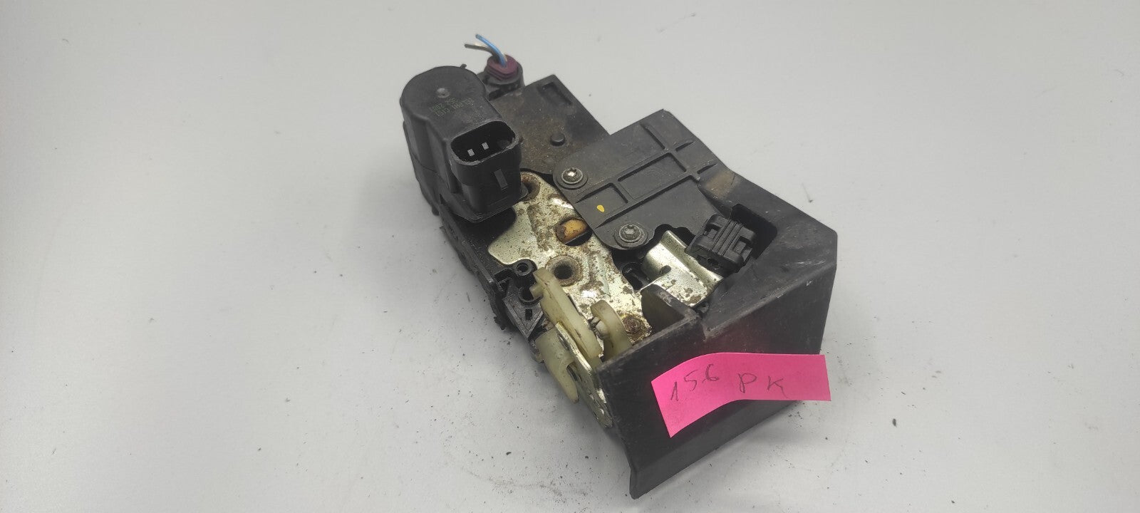 Alfa Romeo 156 1.9JTD 110kW Diesel 2002 LHD Front Left Door Lock 18110241