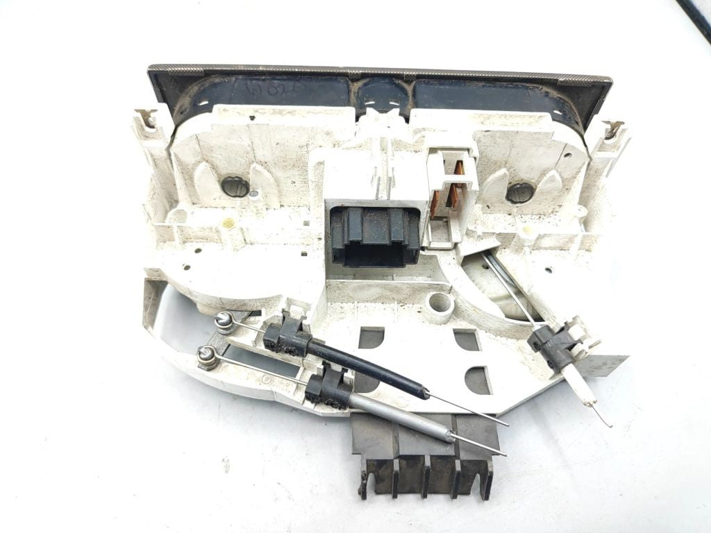 Volkswagen Golf IV MK4 1999 Climate control unit module 1J0820045F