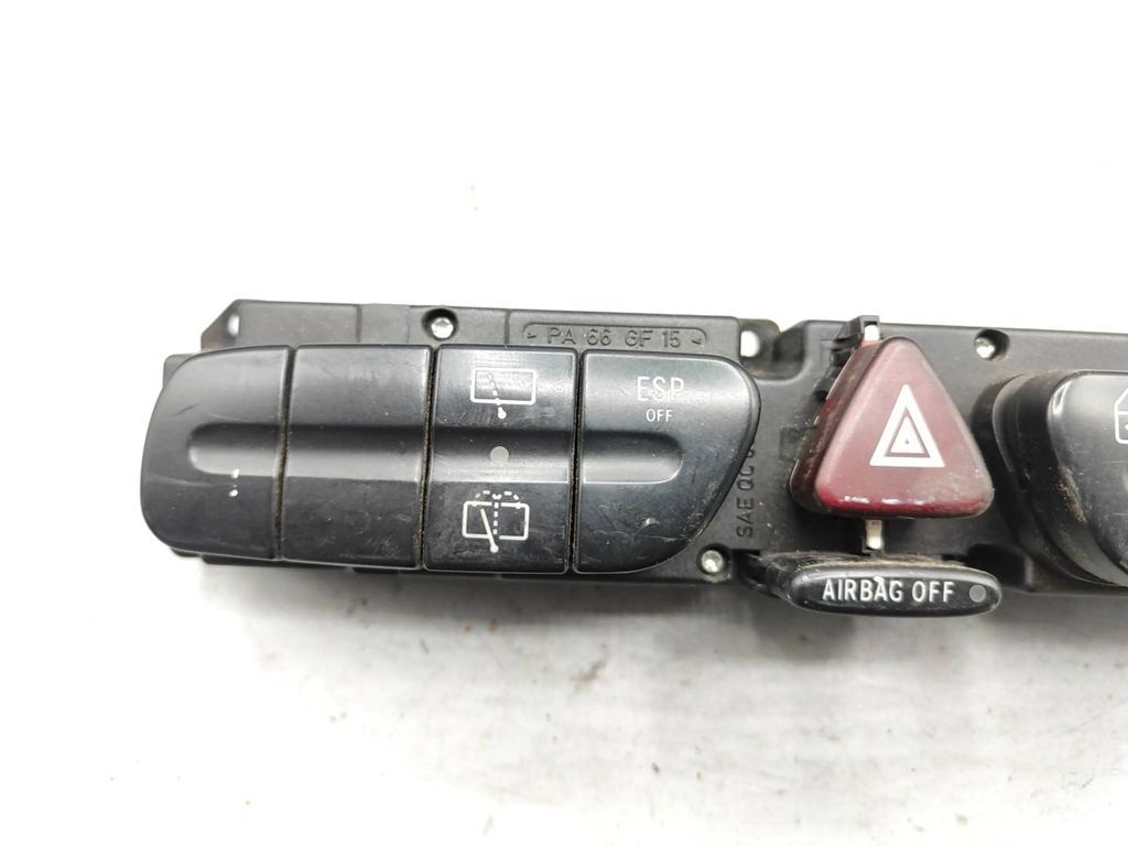 Mercedes-Benz C W203 2002 Hazard light switch button set 2038218258