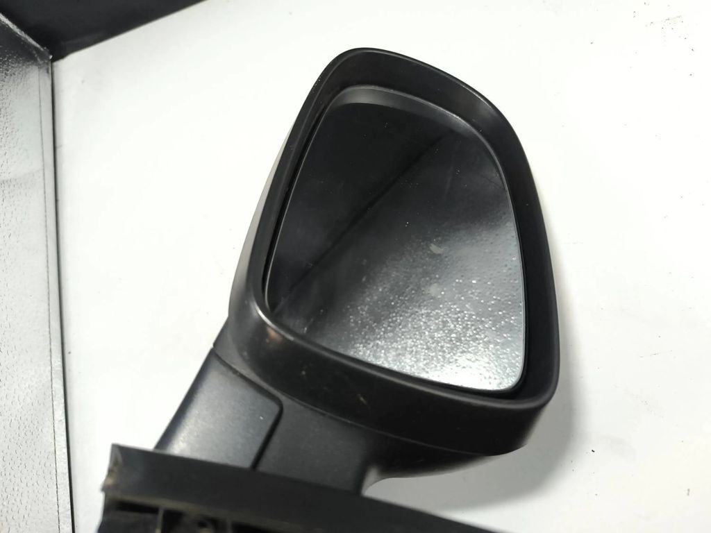 Opel Tigra B 1.4i 66kW 2005 LHD Left electric wing mirror 468435664