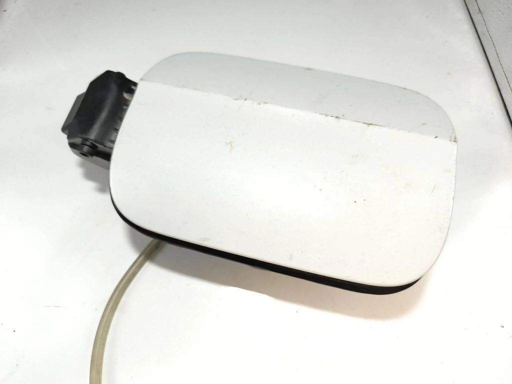 Audi A5 8T 8F 3.0TFSI 245kW 2013 Fuel tank cap cover 8T8809906D