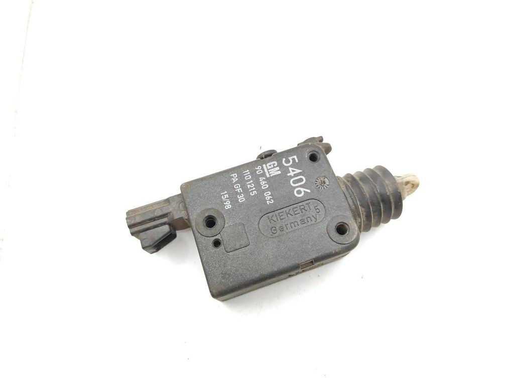 Opel Astra H 2006 Central locking motor 90460062