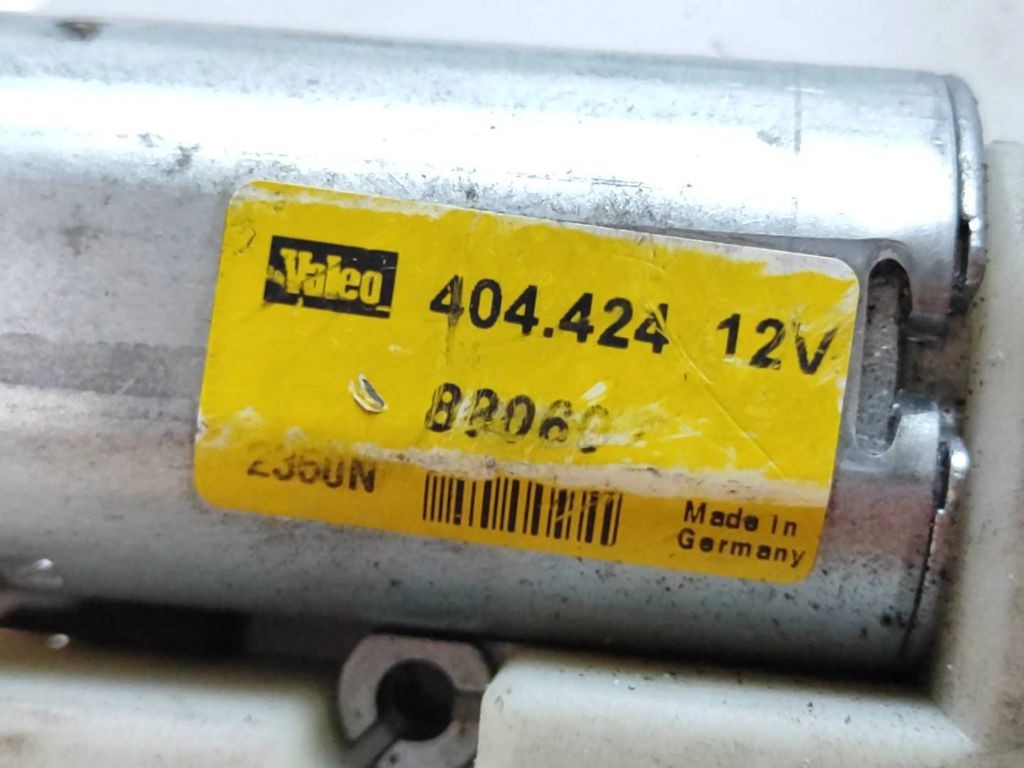 Audi A6 S6 C5 4B 2001 Sunroof electric motor actuator 4B0959591A