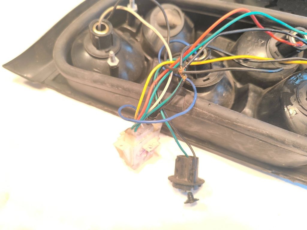 BMW 3 E36 1992 rear tail light lamp SK3711