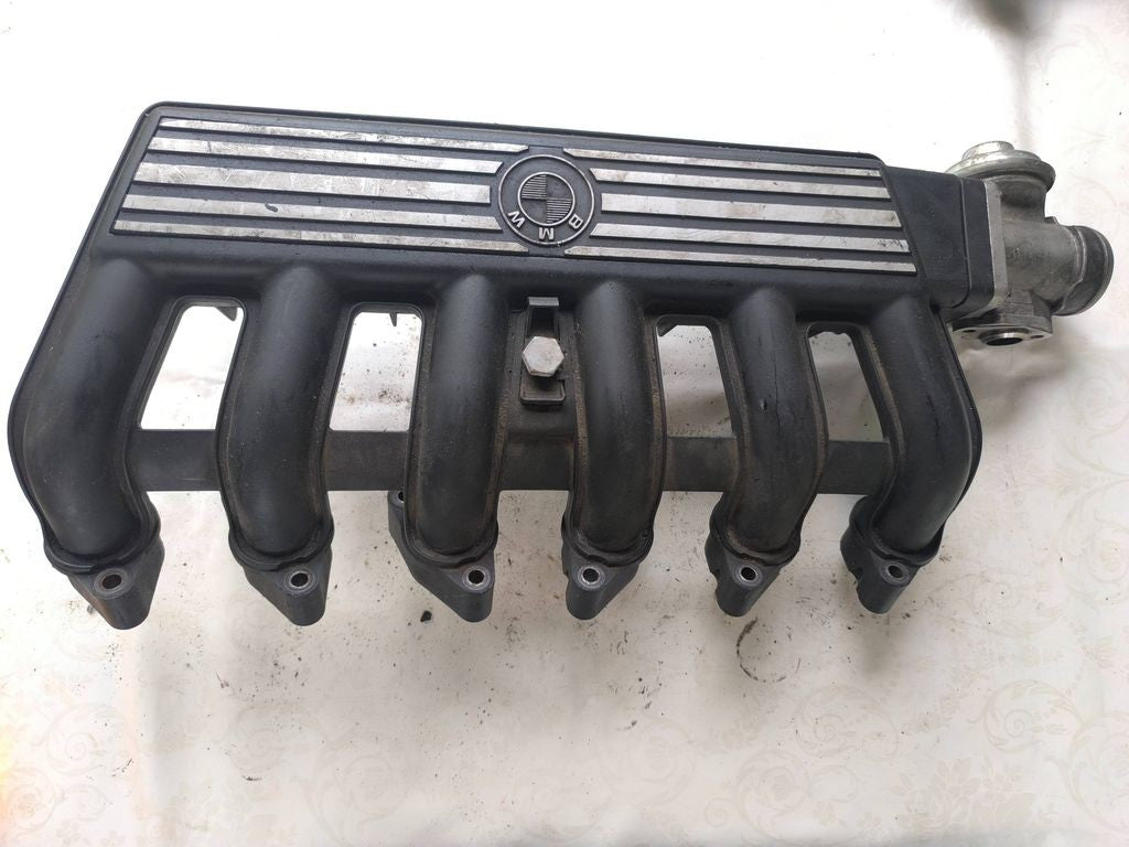 BMW 5 E39 1997 Diesel intake manifold 2246179