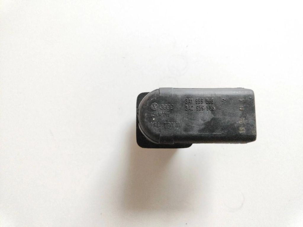 Volkswagen PASSAT B4 1997 Wing mirror switch 3A1959565