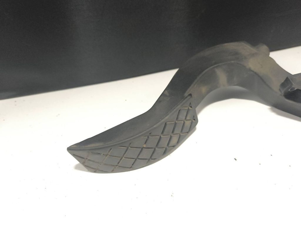 Audi A4 S4 B6 8E 8H 2002 Diesel accelerator throttle pedal 8E1721523C