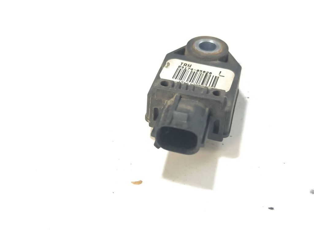 Toyota Avensis T250 2006 Deployment crash impact sensor 8917405020