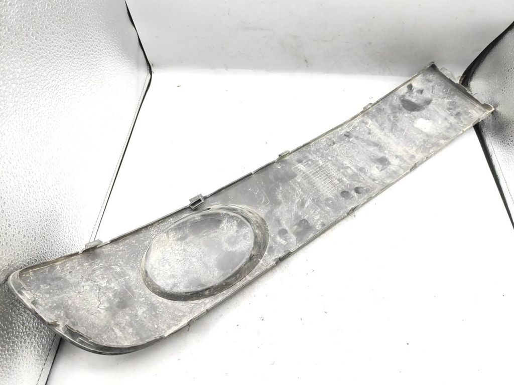 Volkswagen Transporter T5 2012 Front left bumper lower grill 7E0807489