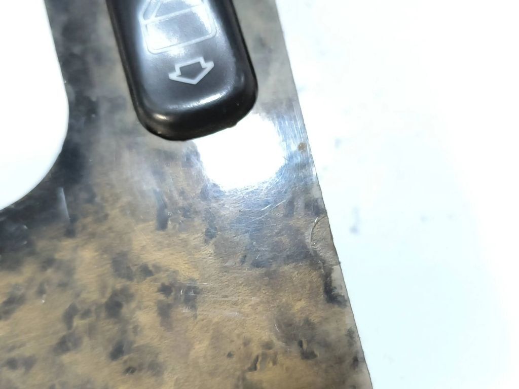 Mercedes-Benz E W210 1996 Wood Gear shifter surround trim plastic 486010