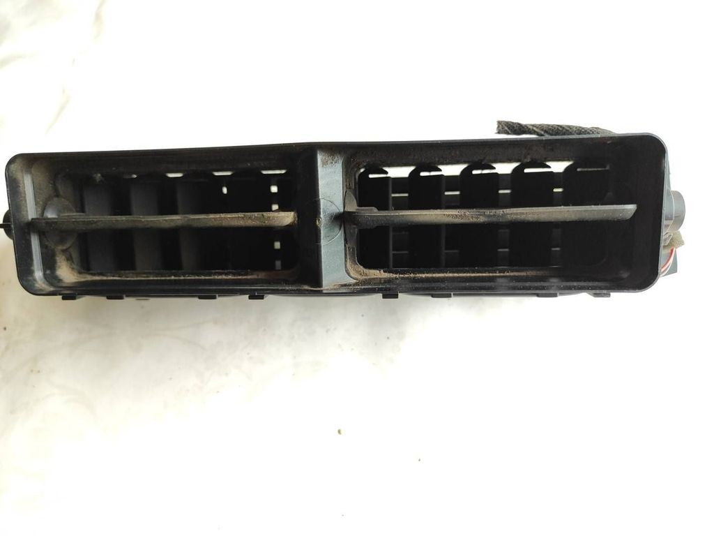 Audi A6 S6 C5 4B 2004 dash center air vent grill 4B1820951