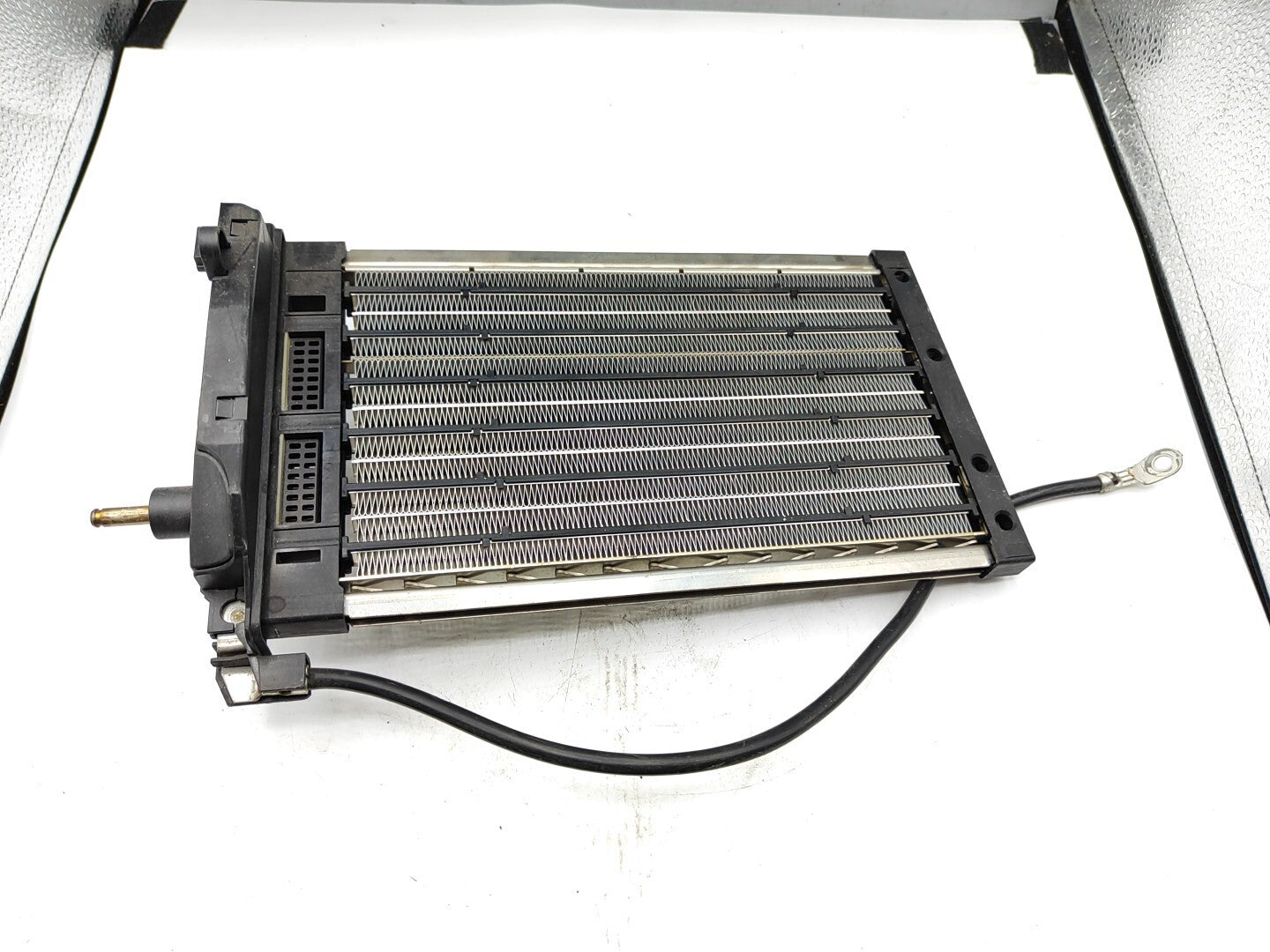 BMW E90 E91 330D 170kW 2006 Electric Interior heater 6964006 64116964006