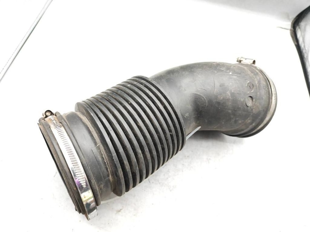 Citroen C5 2009 Diesel Engine air intake hose pipe 9655137080