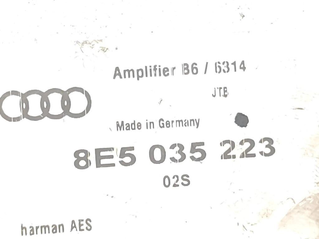 Audi A4 S4 B6 8E 8H 2001 Sound system amplifier 8E5035223
