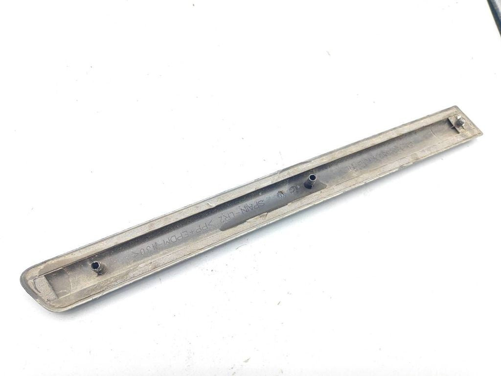 Volkswagen Golf IV 2001 rear left fender molding trim 1J3853535B
