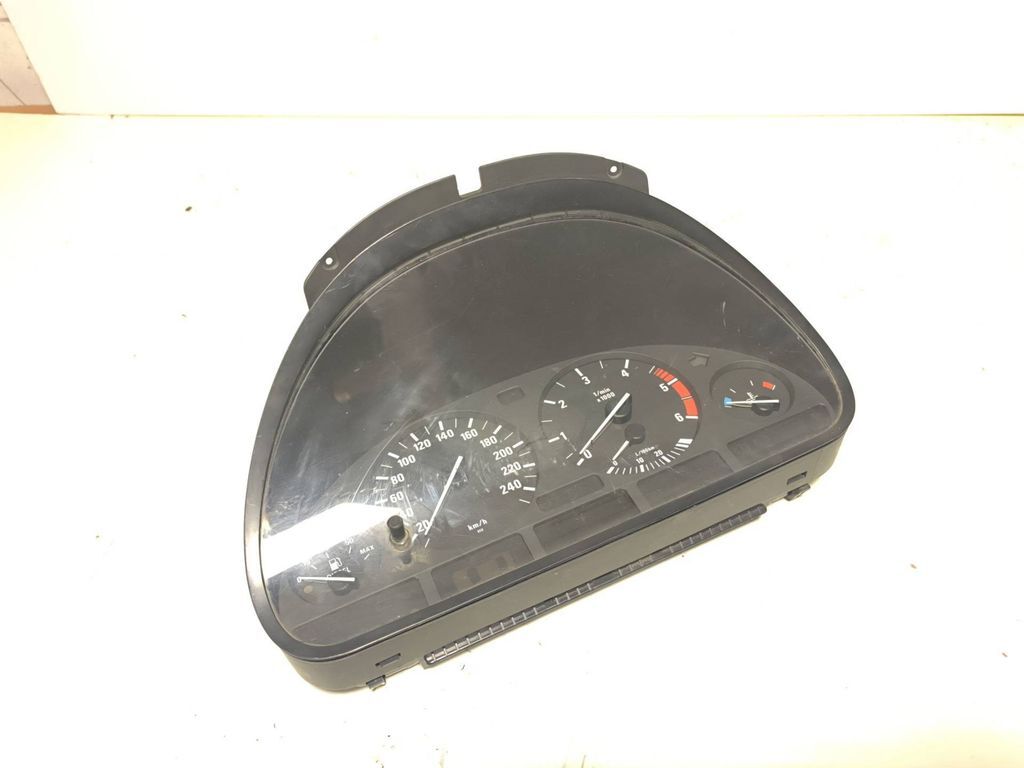 BMW 5 E39 2002 Diesel speedometer instrument cluster 62116907018
