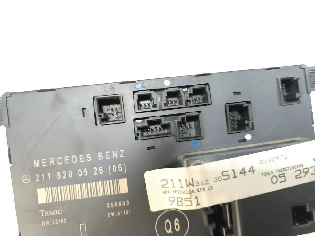 Mercedes-Benz E280 W211 2003 door control unit module 2118200526