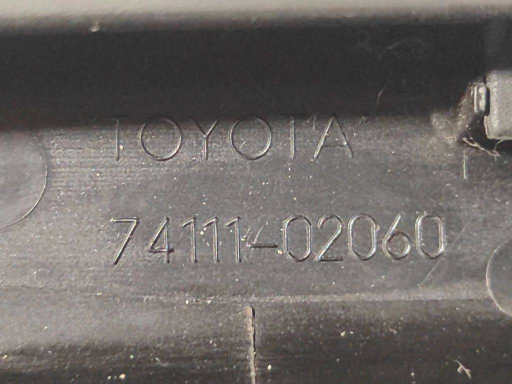 Toyota Corolla E120 E130 2004 Front Panel Dash ashtray 7411102060