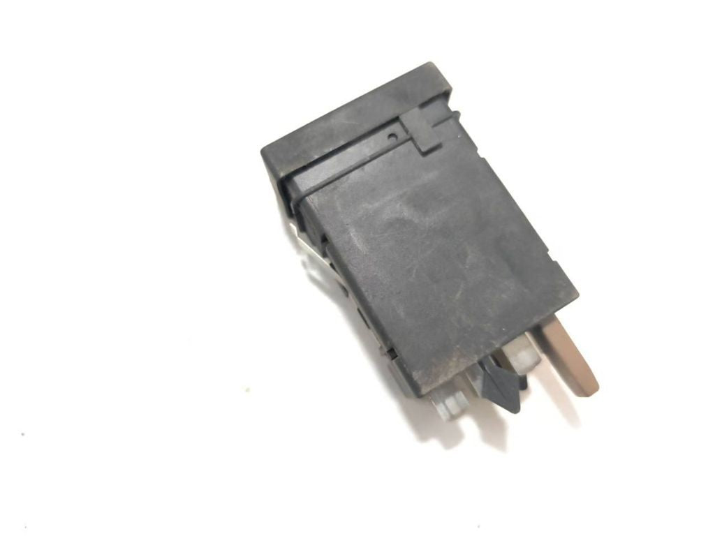 Volkswagen PASSAT B5.5 2005 Seat heat switch 3B0963564C