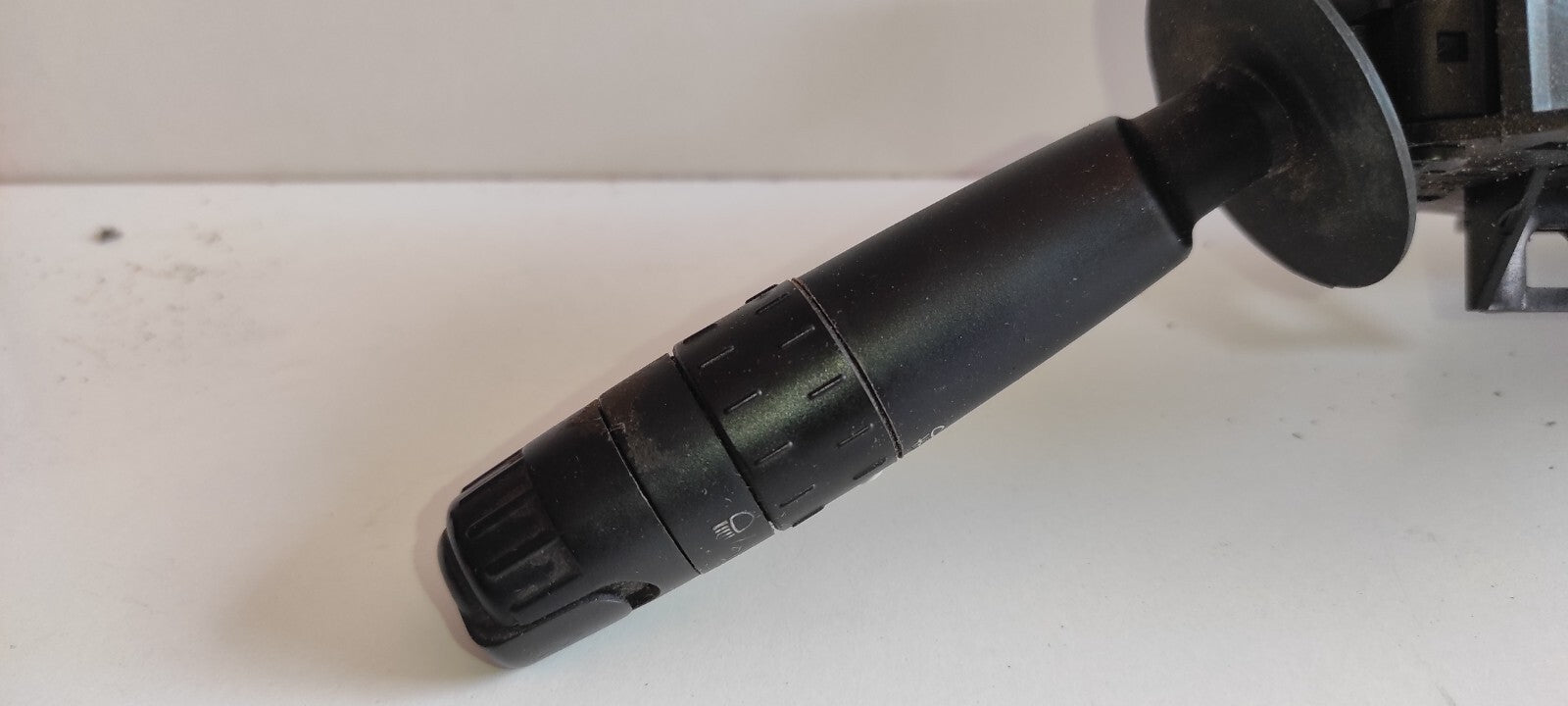 Peugeot 607 3.0i V6 2001 LHD Front Wiper / Indicator Light Stalk Lever 61557024
