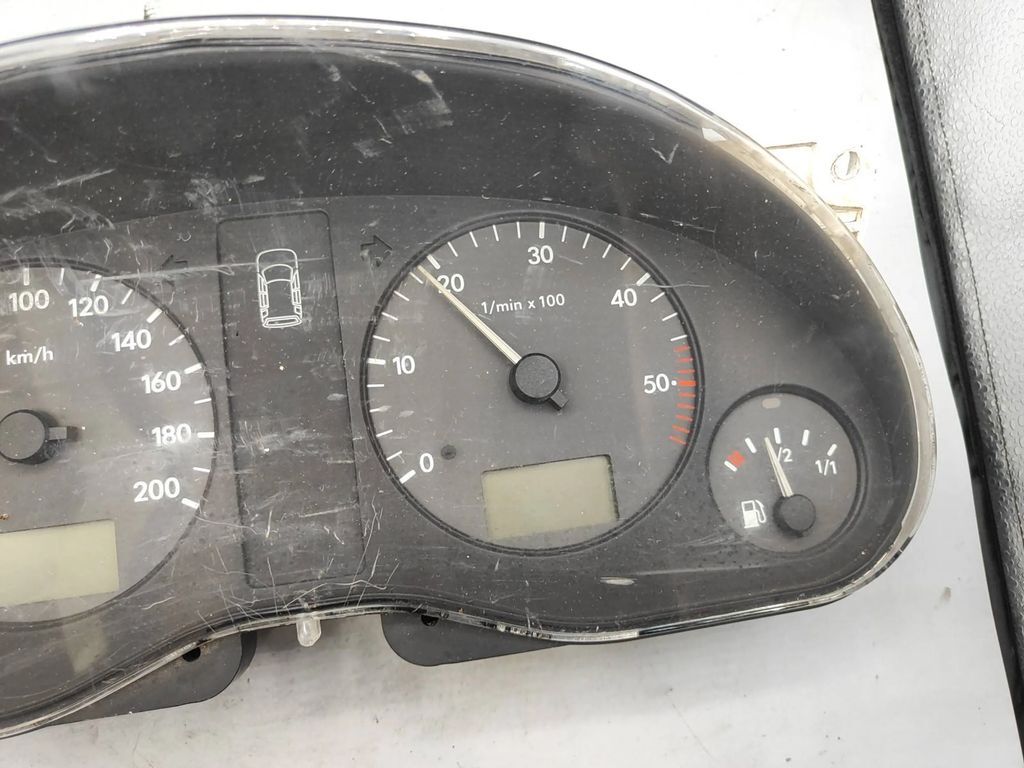 Ford Galaxy 1998 Diesel speedometer instrument cluster 7M1919882A