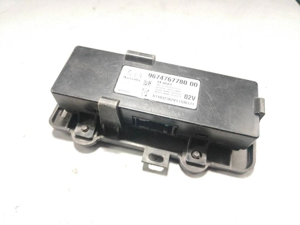 Peugeot 508 2.0HDI 2012 Bluetooth control unit module 9674767780
