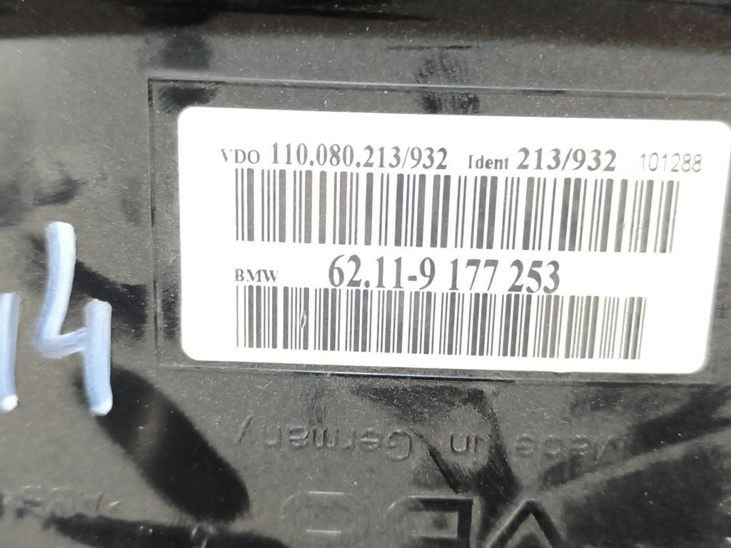62119177253 BMW 5 E60 E61 550i 2008 Petrol speedometer instrument cluster