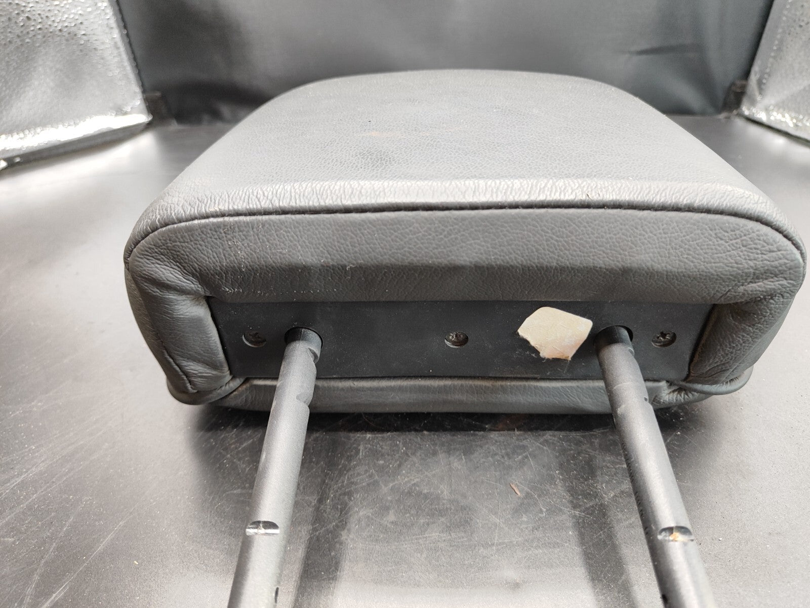 Alfa Romeo 147 1.9JTD 110kW 2004 Rear Interior Seat Headrest Black Leather